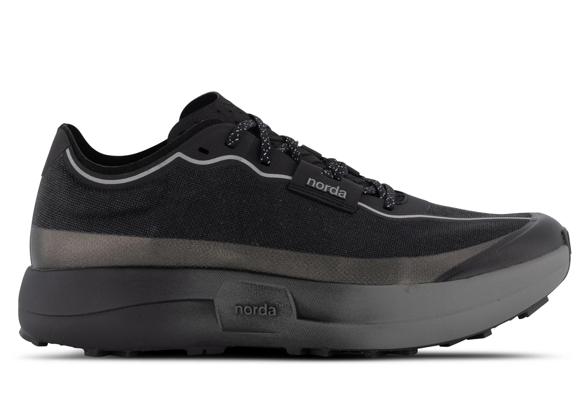 NORDA 005 | UNISEX | Stealth Black
