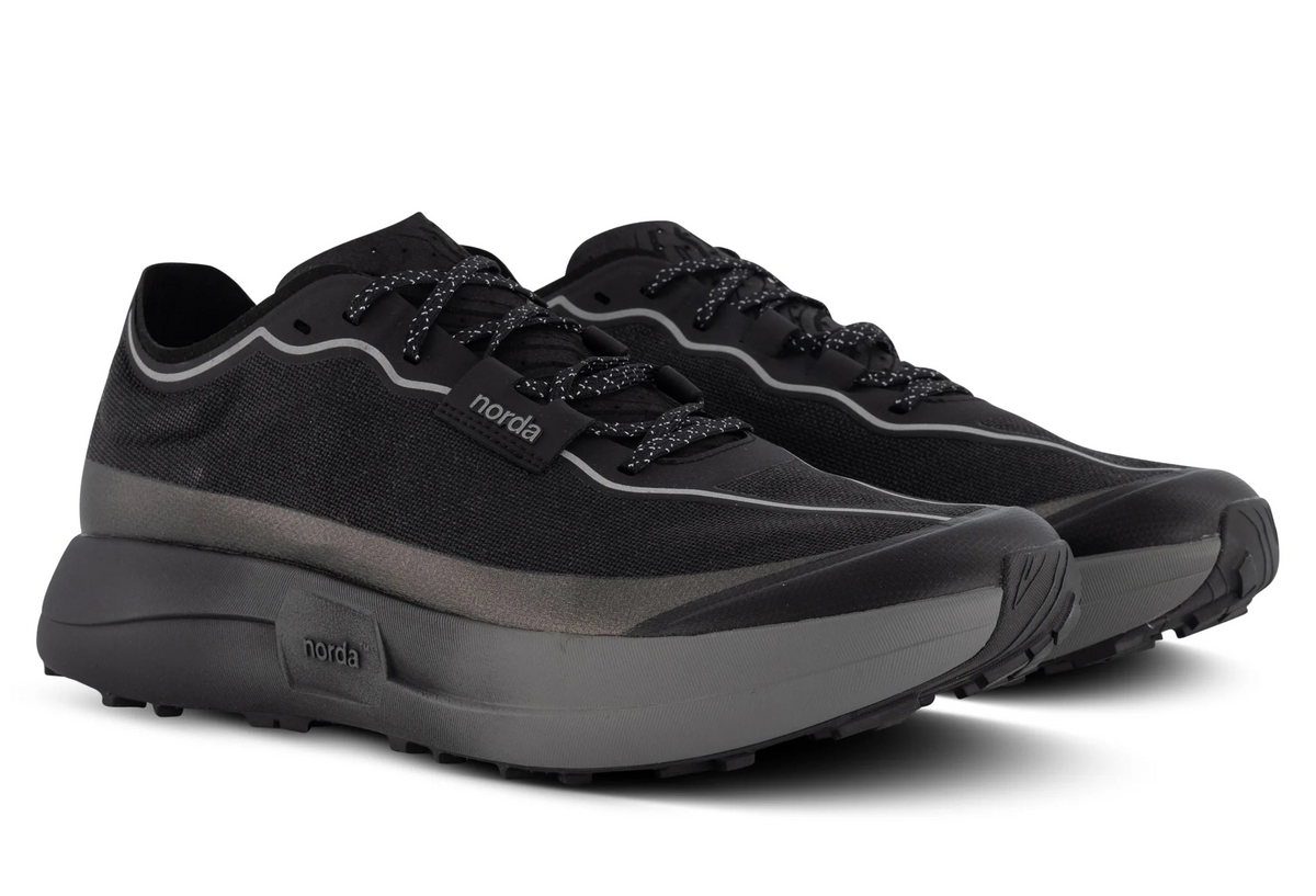 NORDA 005 | UNISEX | Stealth Black