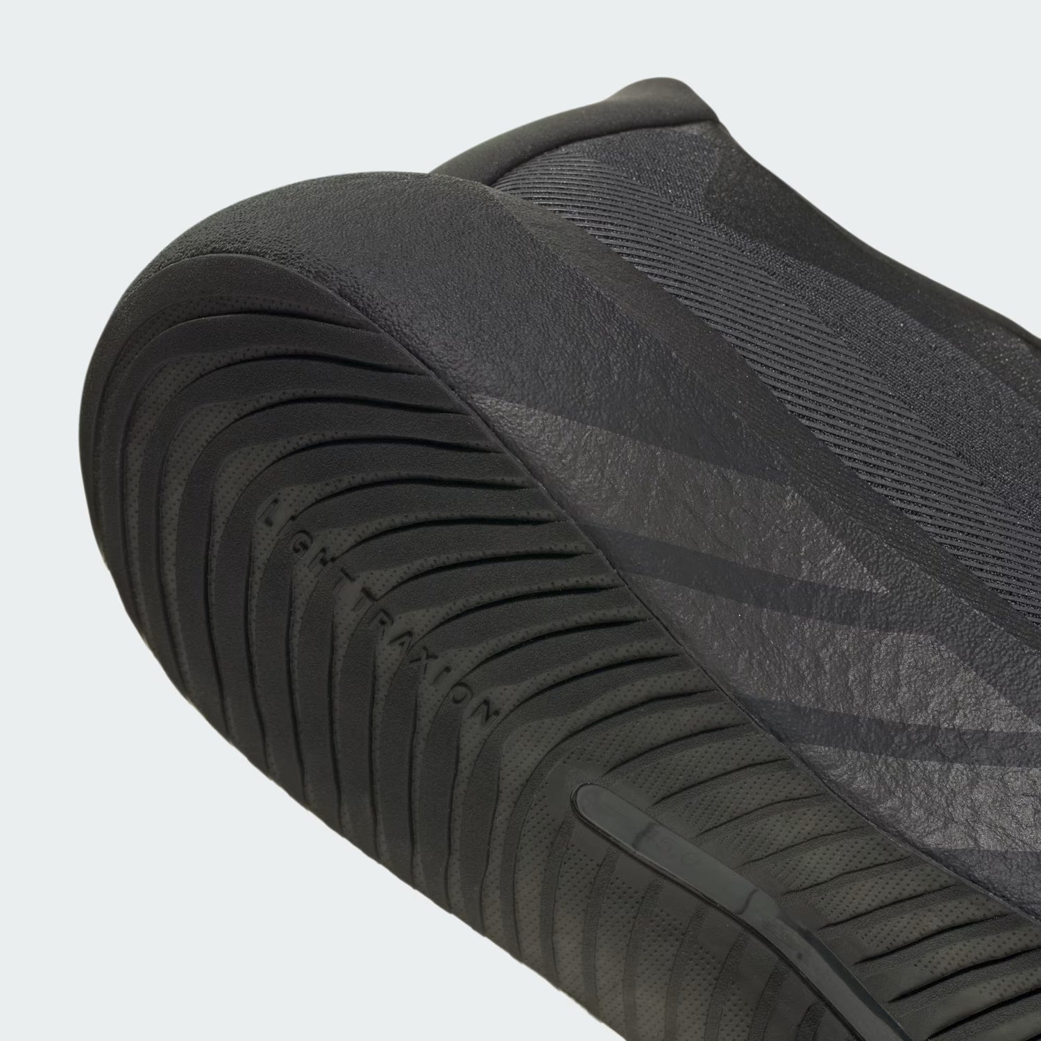 Adidas Hyperboost - Womens - Core Black