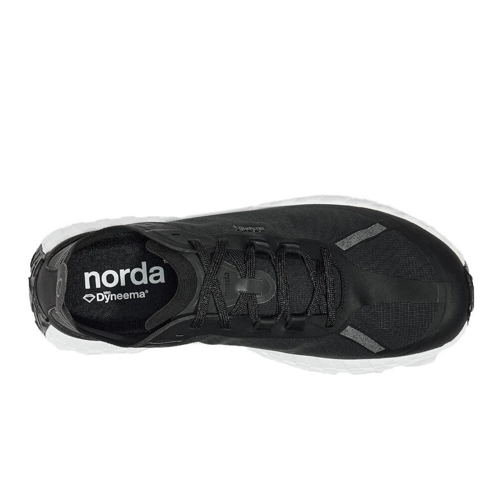 NORDA 001A | UNISEX | Black