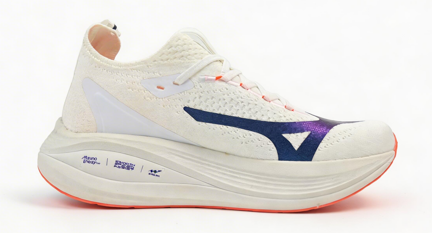MIZUNO NEO VISTA 2 in White - Men