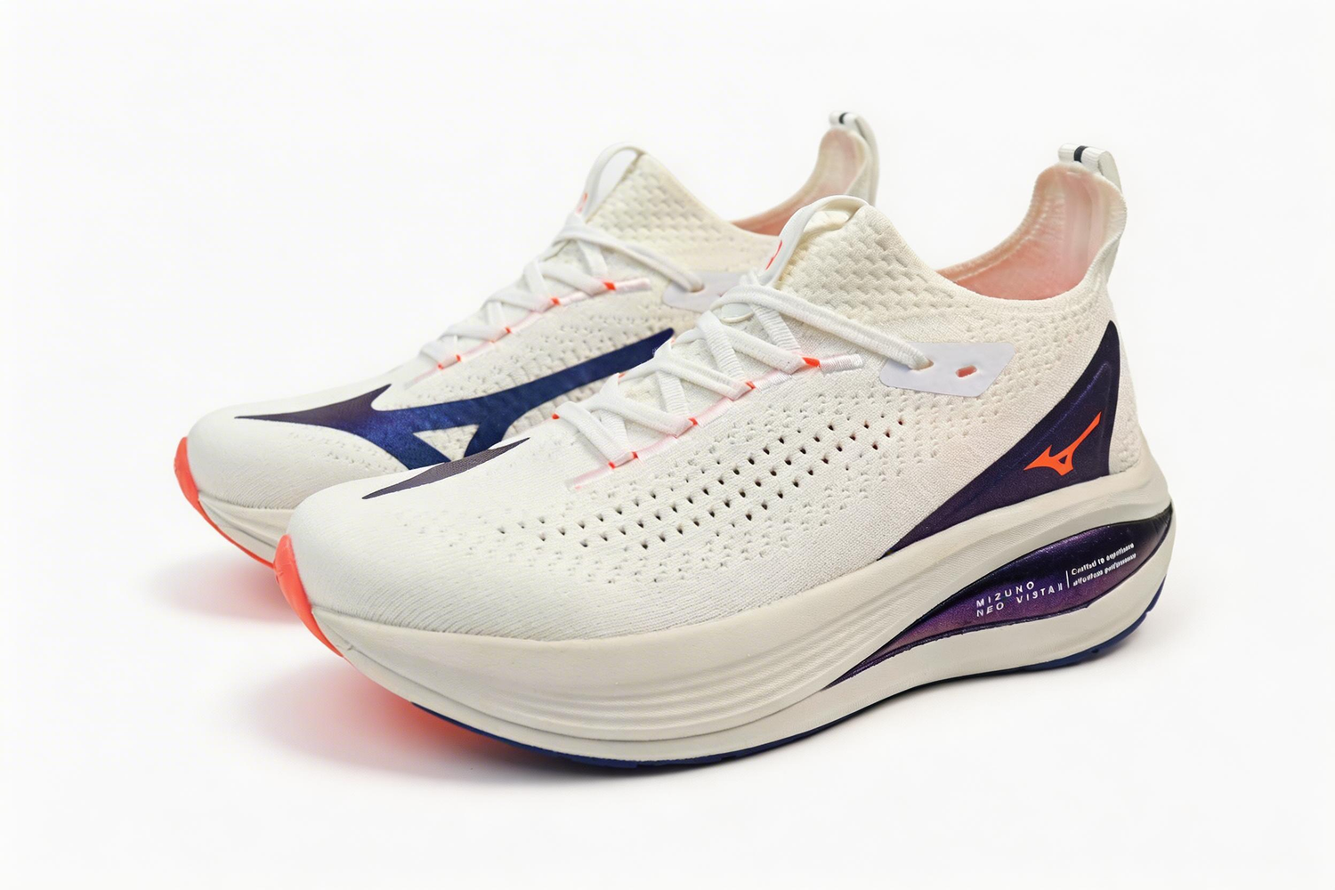 MIZUNO NEO VISTA 2 in White - Men