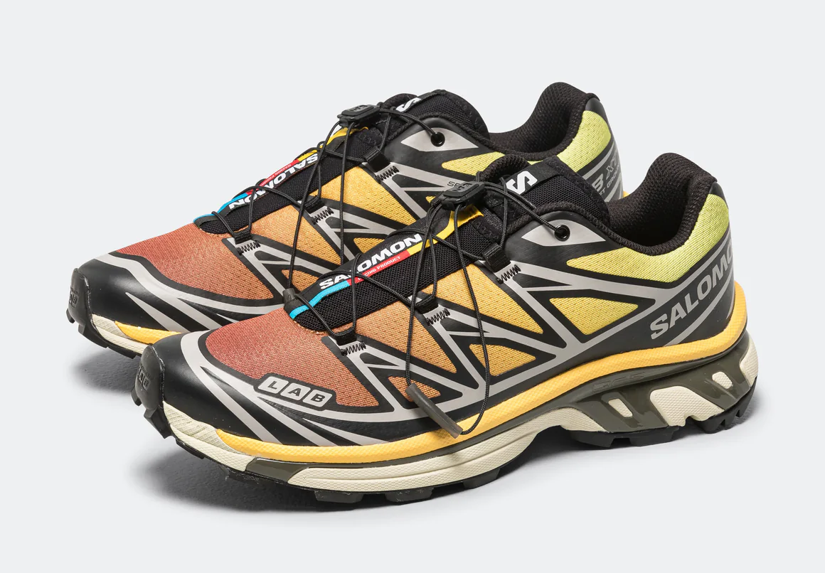 Salomon XT4 OG Women's Trail Running Shoe in Black Grape Leaf/Beach Ball
